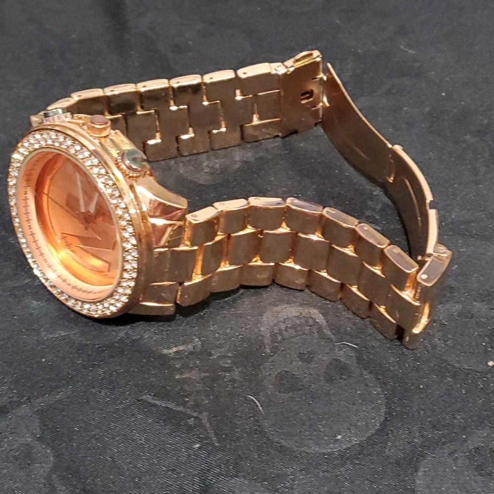 Michael Kors Watch - Picture 4 of 5
